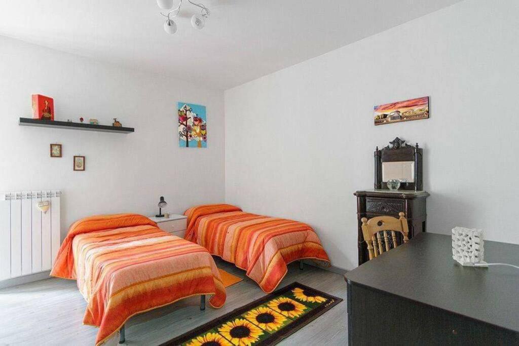 Casa Mia Al Centro - Apartment In Napoli *